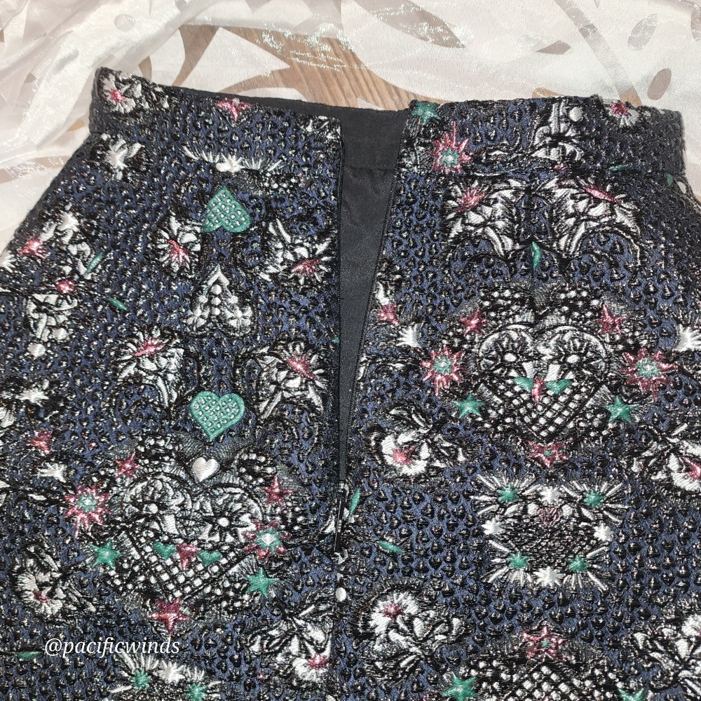 MSGM TEXTURED JAQUARD & FILAMENT (SHINY) THREAD MINI SKIRT XS - Picture 8 of 14